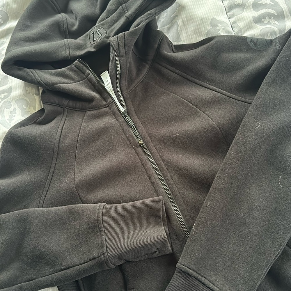 LULULEMON Scuba Zip Up